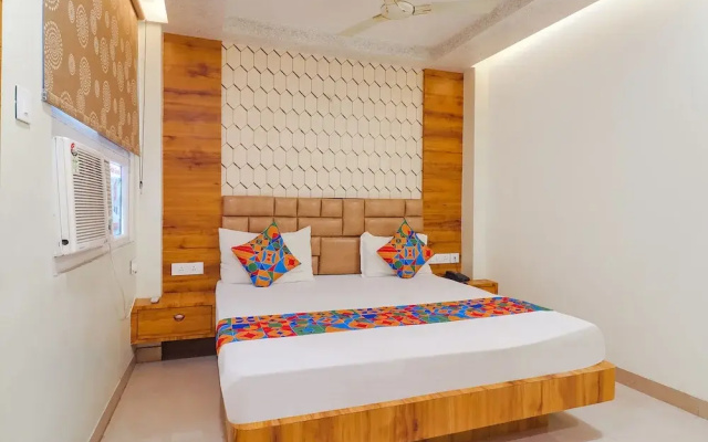 FabHotel Holiday Grand