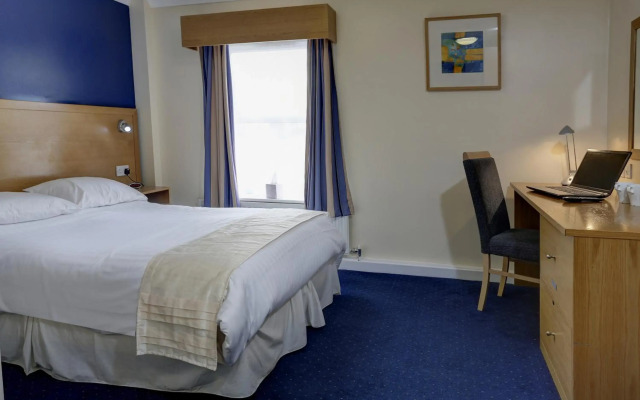 Burn Hall Hotel