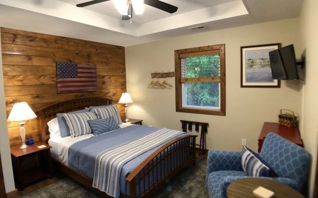 Walnut Waters Bed & Breakfast