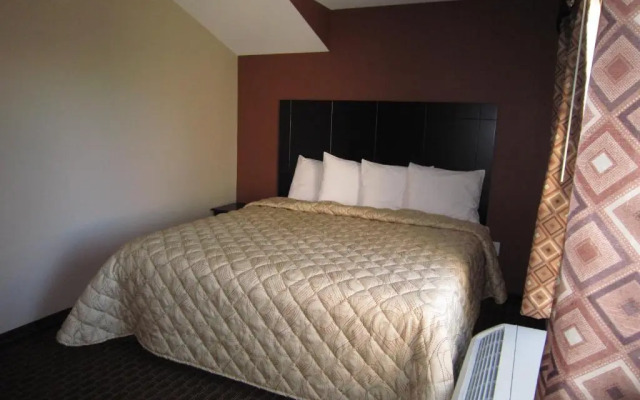 Red Carpet Inn And Suites Monmouth Jtc