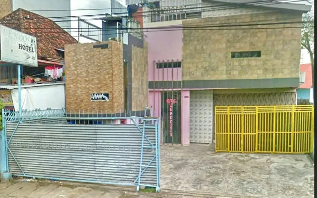 Hotel Lendosis Perintis Kemerdekaan