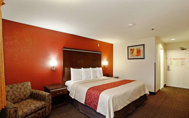 TownePlace Suites by Marriott Ontario Convention Center