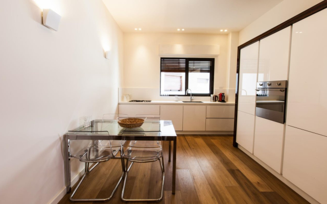 Zamenhoff-Dizengoff Apartments