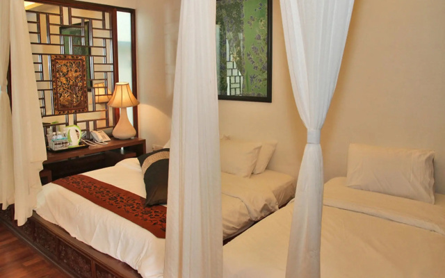 Courtyard At Heeren Boutique Hotel