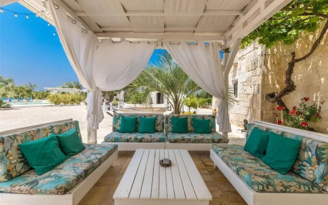 737 Trulli con Piscina ad Ostuni