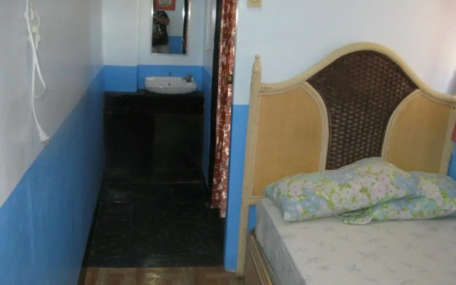 Torres Lodge - Main