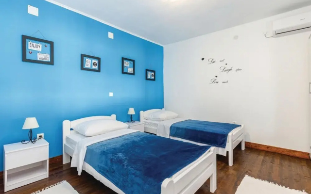 Beautiful Home in Dramalj With Wifi and 2 Bedrooms