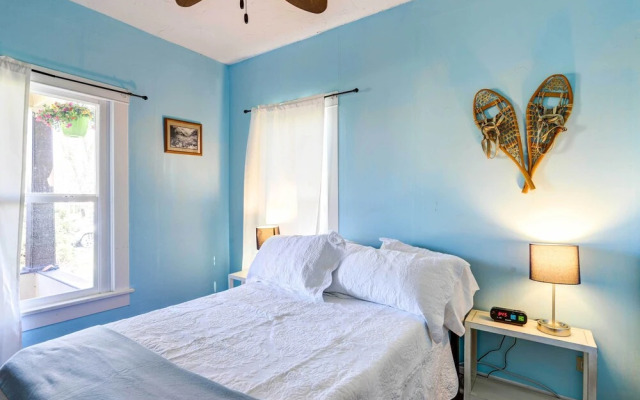 Charming Montrose Family Home: Block to Downtown!