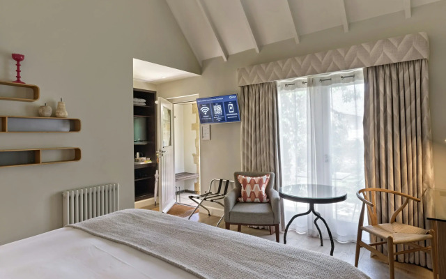 Dormy House