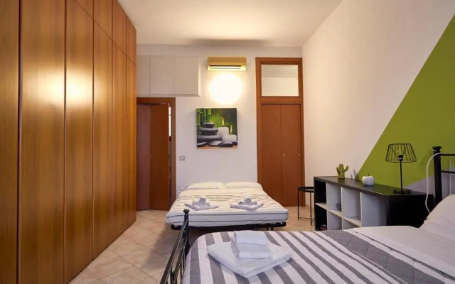 Tortona Design Flat