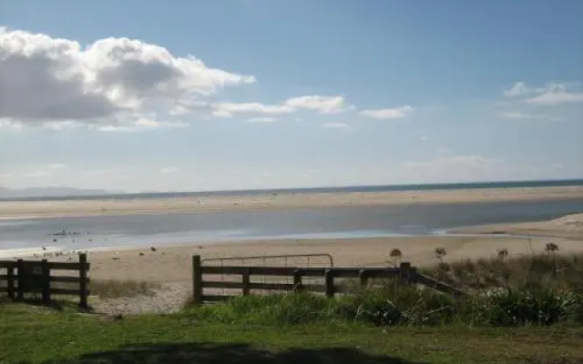 Pakiri Beach Holiday Park