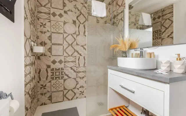 Apartamento en complejo residencial con piscina