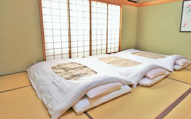 Cottage EMI