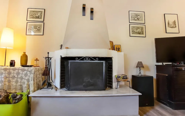 Homely Holiday Home in Sernikaki with Balcony