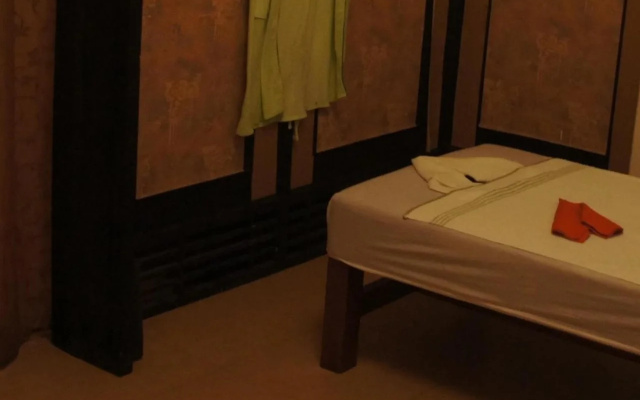 Valentine Park Hotel
