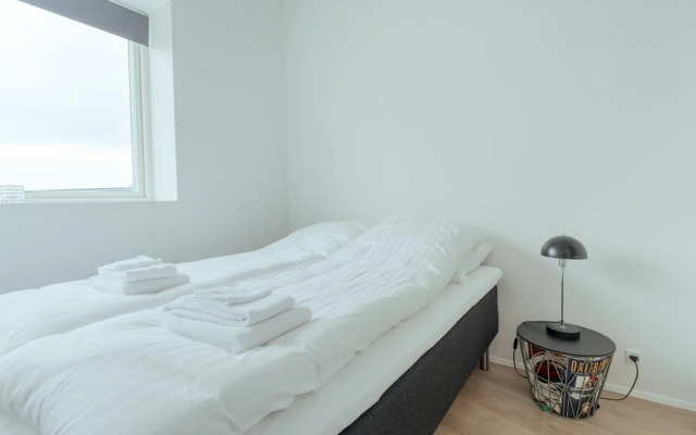 Delightful 2 Bedroom Apt | Balcony | Parking