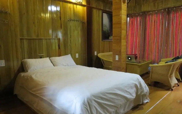Phong Nha Mountain House