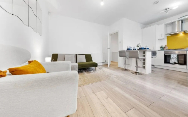 Powder Mill Retreat - 2BR Modern Flat for 4