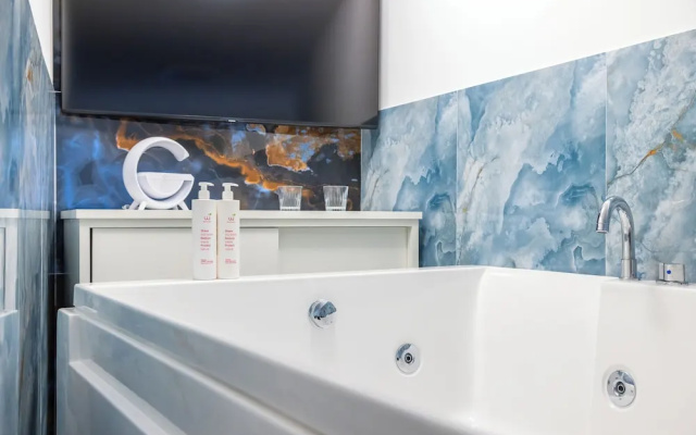 Mergellina Sea Studio with Jacuzzi