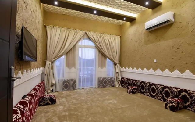 Golden White Hotel