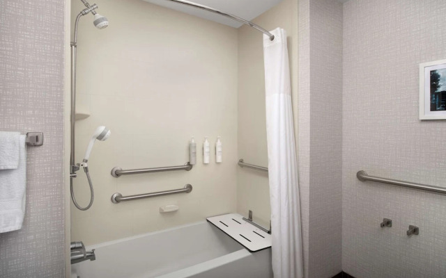 Hampton Inn Clinton