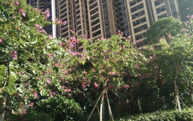 Ziyou Zizai Youth Hostel Guangzhou вид на фасад