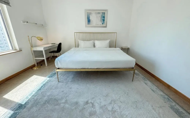 Upgraded 2BR Apartment at the Beach