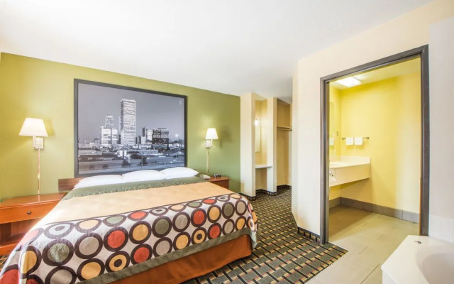 Super 8 Tulsa Ok