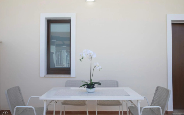 Welcomely - Degli Artigiani - Cala e Moro