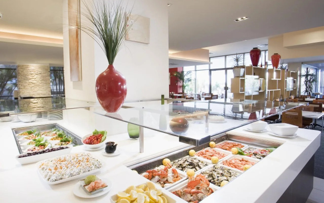 Hotel Apartments on 22 View Avenue, Surfers Paradise