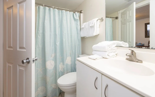 Tradewinds 105 2 Bedroom Condo