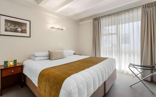 The Parnell Hotel & Conference Centre