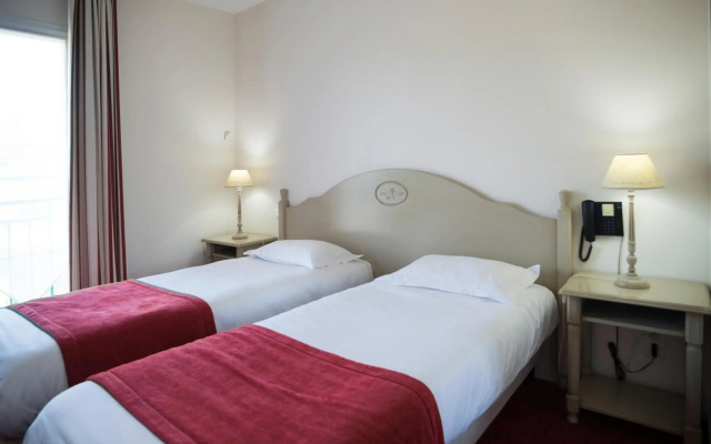 Brit Hotel Du Perche
