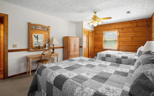 Country Pines Lodge