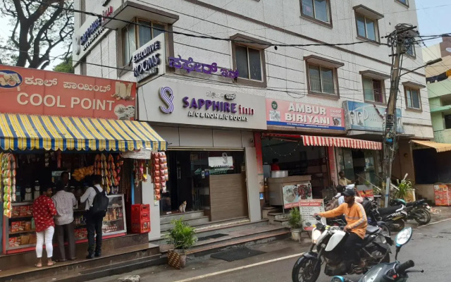 Sapphire inn