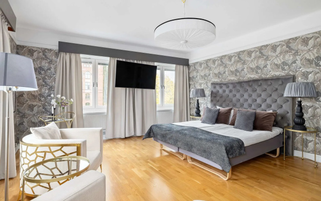 Centric Hotel