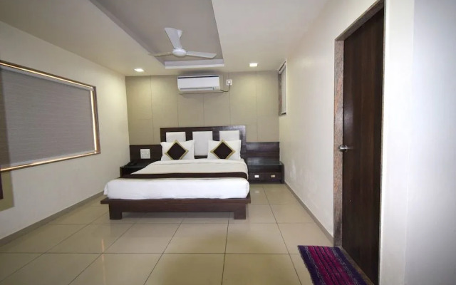 Hotel The Grand Krishna Inn
