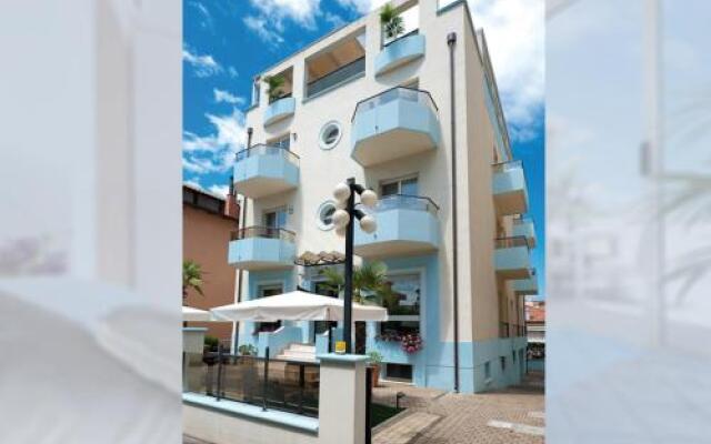 Отель Residence Aida Римини вид на фасад