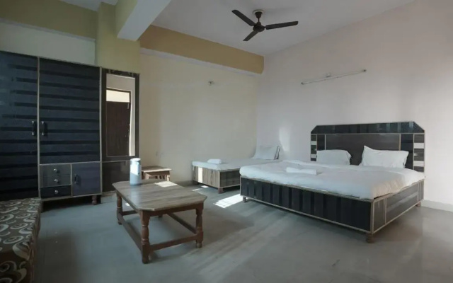 Hotel Mohan by OYO Rooms
