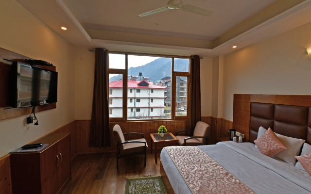 Lotus Inn Rohtang View