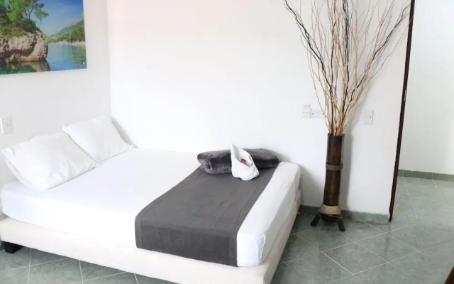 Hotel 33 Conquest