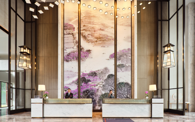 Crowne Plaza Wuxi Lake View by IHG