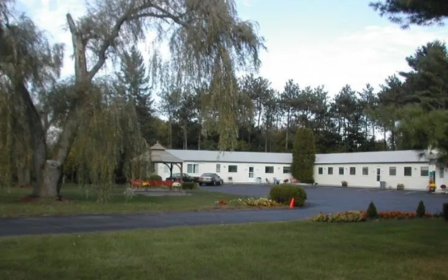 Pine Haven Motel