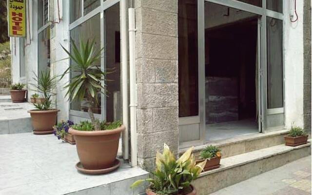Hamoudah Hotel вид на фасад