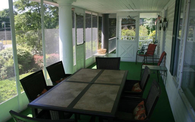 The Sea View Motel