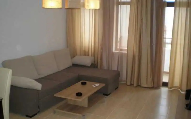 Dinevi Resort - Complex Etara