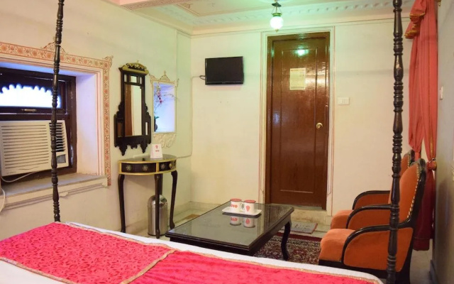 Shree Jagdish Mahal Heritage Hotel