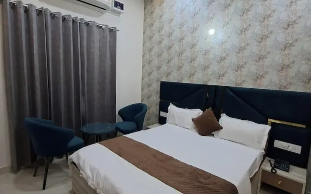 Wishotel Xpress Hotel Crown Classic Villa