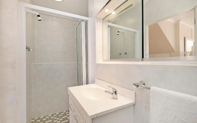 Ingleside Luxury apartment by Totalstay