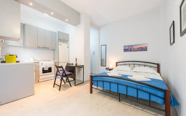 Sweet and Central apt for 2 Fresh Paint feb 2024